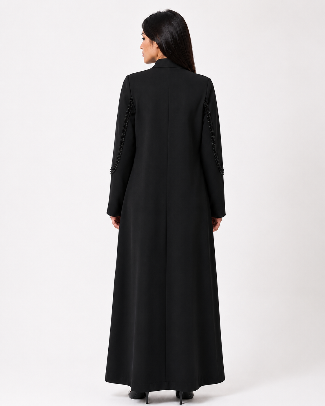 ROUNDED COLLAR