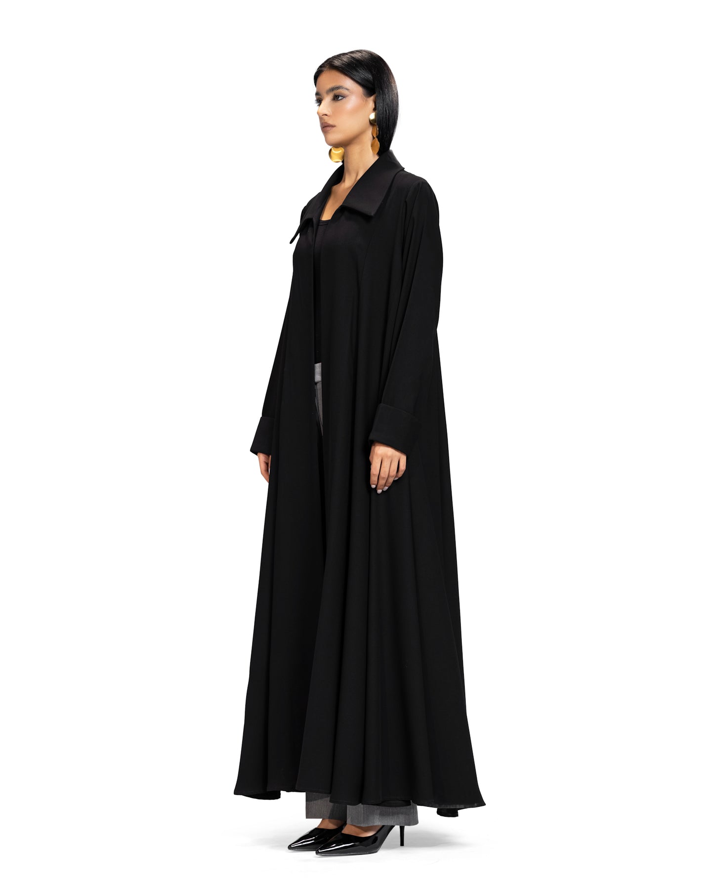 THE COLLAR ABAYA